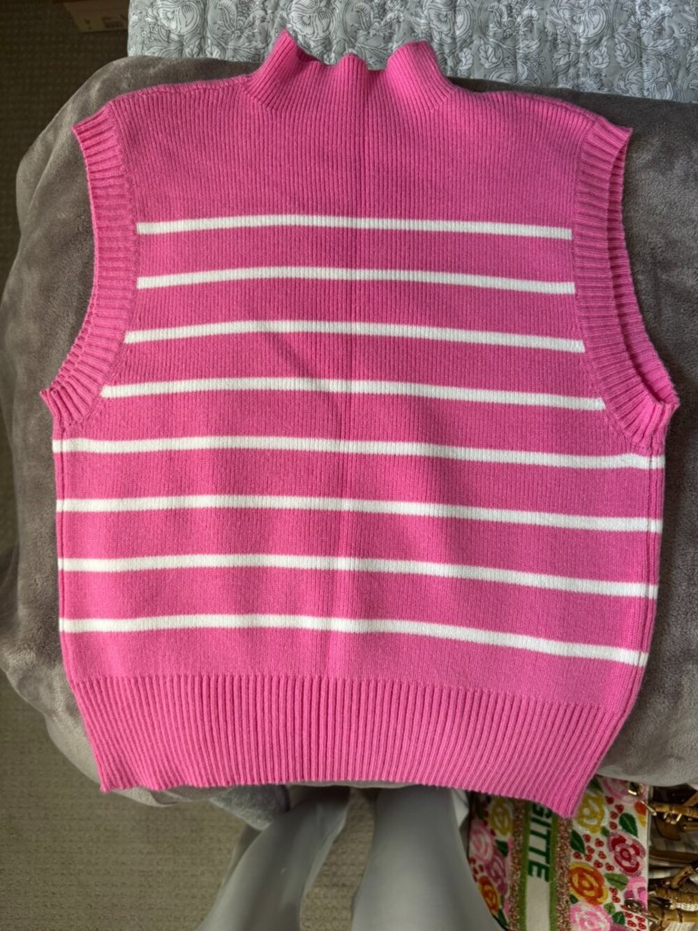 Pink Striped Sweater Vest Mock Neck Knit Sleeveless Top M